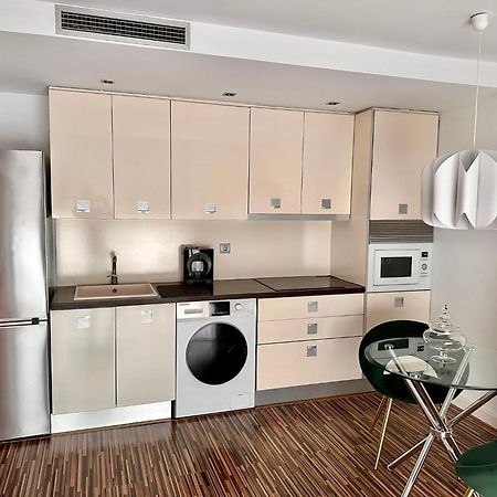 Apartamento Centrico Con Plaza De Garaje Y Piscina Apartment Murcia Bagian luar foto
