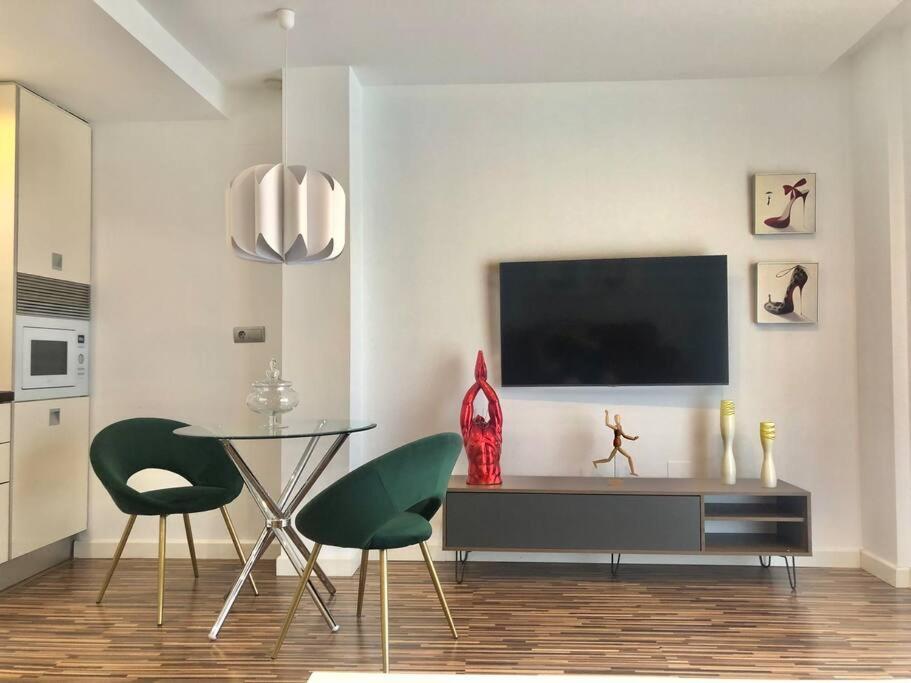 Apartamento Centrico Con Plaza De Garaje Y Piscina Apartment Murcia Bagian luar foto